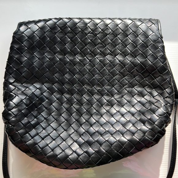 Authentic Vintage Bottega Veneta Handbag - Picture 5 of 9